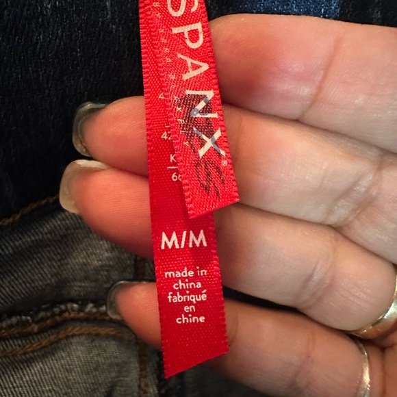Spanx Womens Medium Pull On Distressed Raw Hem Mid Rise Skinny Jeans - Picture 6 of 6
